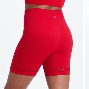 Sync Seamless High-Waisted 6'' Short